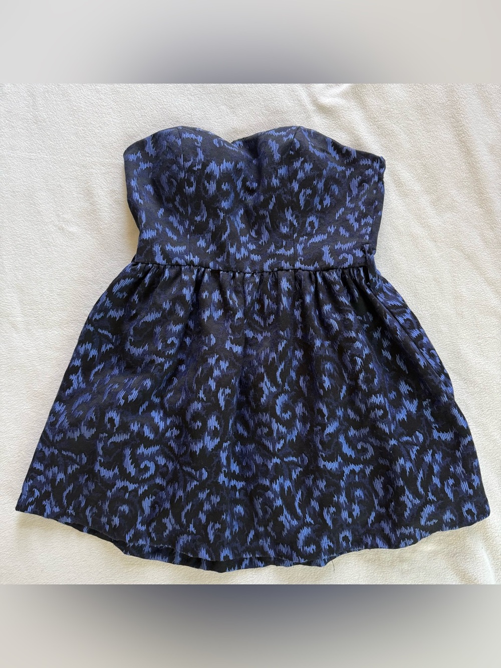 Forever 21 Black and Blue Strapless Animal-Print Leopard Dress